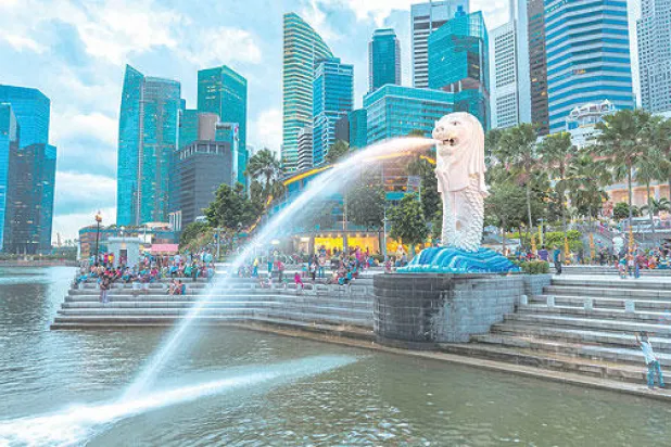 توقعات بتحقيق نمو في سنغافورة بدعم من إنتاج المصانع