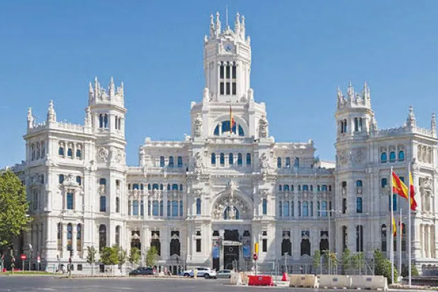 إسبانيا تتوقع نموًا قويًا في العام الجديد بدعم من إنفاق الأسر