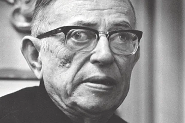 جان بول سارتر: الدمار بيد الإنسان... والسلام كذلك