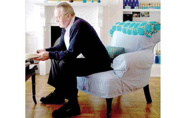 «جيمس بوند الخيري» يتبرع بآخر ما تبقى من ثروته