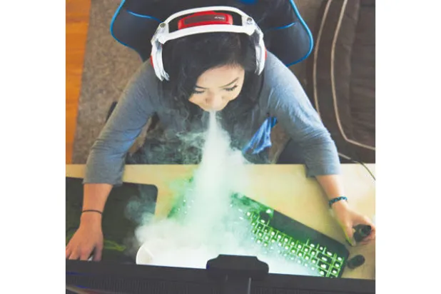 الرياضات الإلكترونية تسعى إلى جذب السيدات