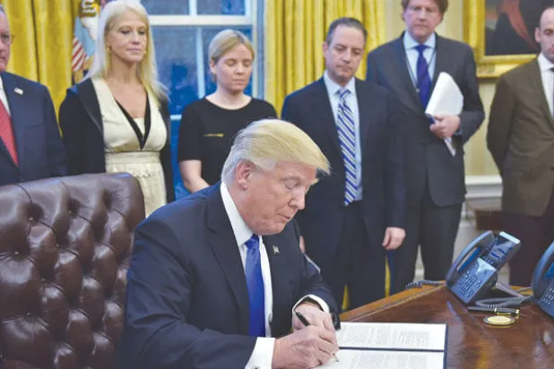 ترمب يهدد نمو الطاقة المتجددة في أميركا... والصين تتقدم