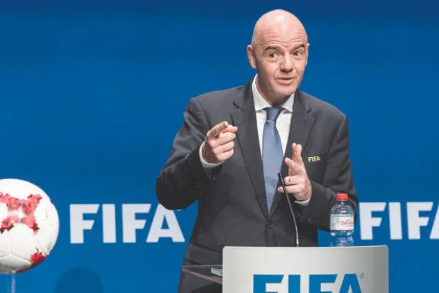 كأس العالم الموسعة من أجل مزيد من المال