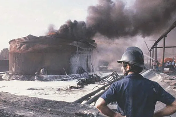 أول أحداث الحرب انفجار محطة الطاقة في بغداد في أكتوبر (تشرين الأول) من عام 1980 (غيتي)