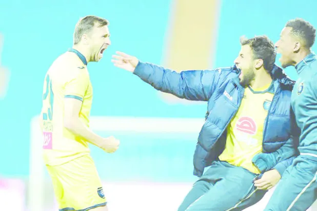 مدرب التعاون: جماهيرنا قادتنا للفوز بالديربي