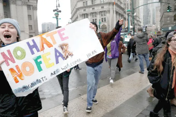 الصحافيون وقوانين الهجرة الأميركية