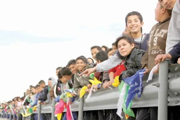 قيود قانونية تعرقل خطط واشنطن لكبح الهجرة غير الشرعية