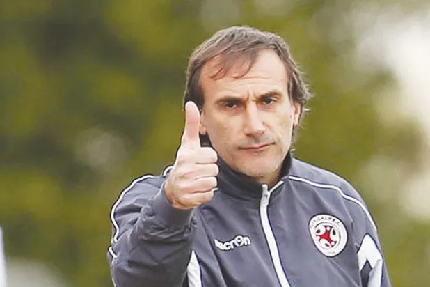 الفيصلي يعيد الإيطالي جيوفاني مدربًا خلفًا لإيكوفيتش