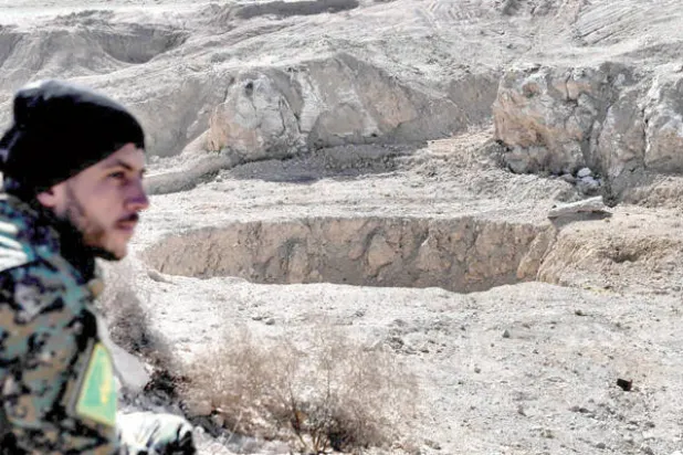 رعب «داعش» يتسرب من حفرة «الخسفة»