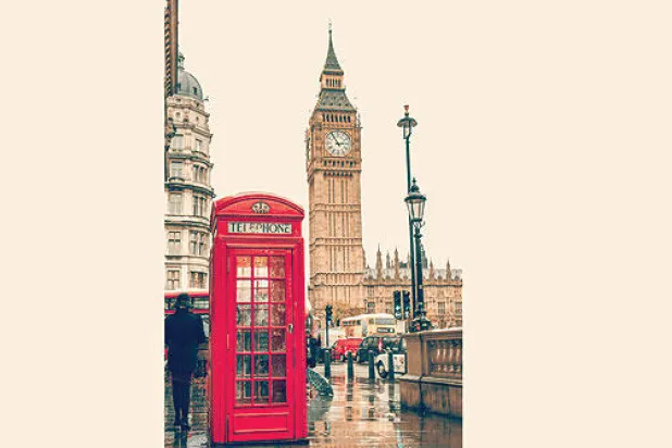 كبائن التليفونات الحمراء من الشوارع إلى المتاحف