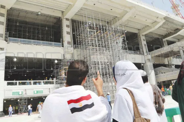 أول فوج من معتمري مصر يصل إلى السعودية نهاية الشهر