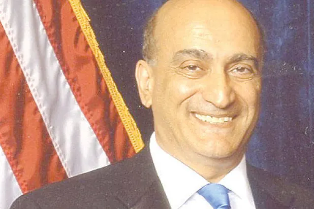 وليد فارس: ترمب يريد دور صانع الصفقة بين الفلسطينيين والإسرائيليين