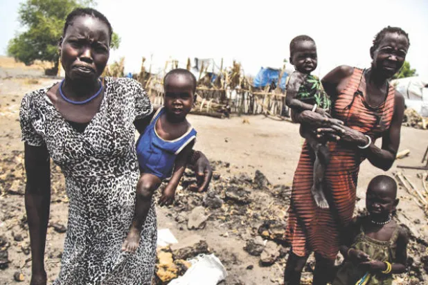 نادرا ما يعترف قادة جنوب السودان على طرفي النزاع بالآثار السلبية للقيود المفروضة على جهود الإغاثة ({واشنطن بوست})