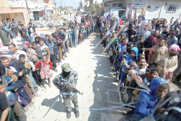 عناصر أمن سابقون يروون لـ «الشرق الأوسط» أوضاعهم تحت حكم «داعش» في الموصل