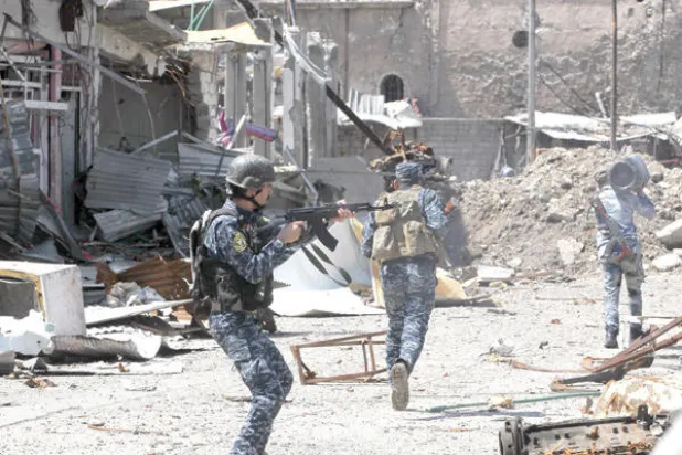 أعداد النازحين من الموصل تقترب من نصف مليون