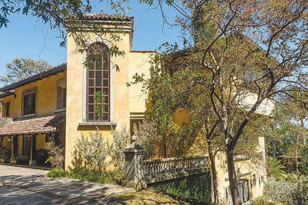 كوستاريكا... سوق عقارية تأبى الركود