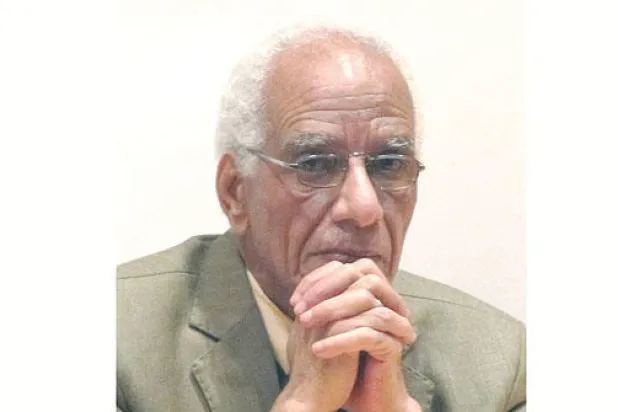 أدين بتكويني الشعري  لديوان «اللزوميات» للمعري