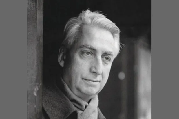 رولان بارت... بين مآسي راسين وآخر صيحات الموضة