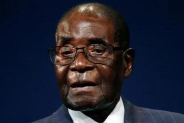 رئيس زيمبابوي يغادر البلاد للفحص الطبي في سنغافورة