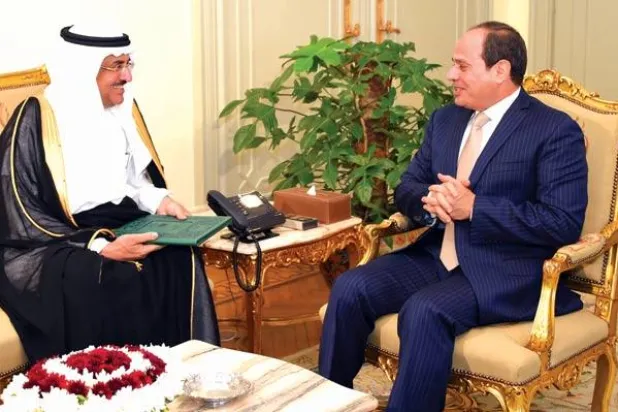 خادم الحرمين يدعو الرئيس المصري وسلطان بروناي إلى قمة الرياض