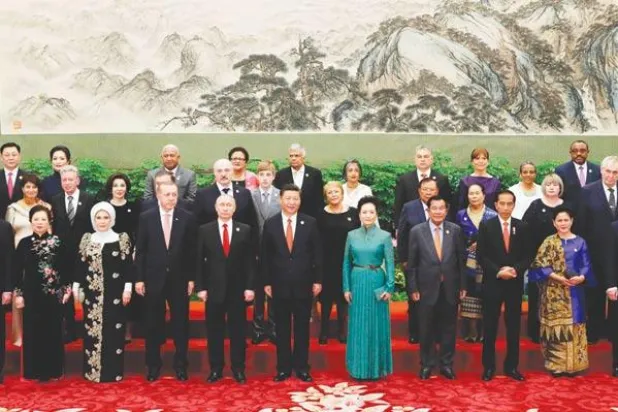 الصين تفتتح قمة «طرق الحرير الجديدة» وسط قلق أوروبي