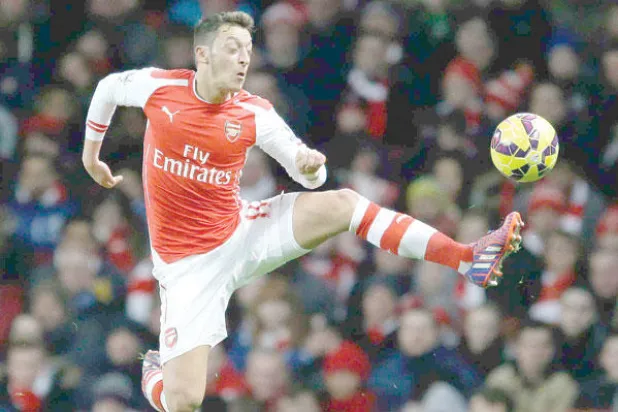 مستوى الأداء العام لأوزيل تراجع إلى نقطة أثارت الجدل حول تمديد عقده بمبلغ باهظ («الشرق الأوسط»)