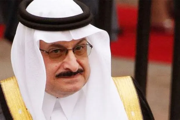 محمد بن نواف يطمئن على المبتعثين في مانشستر