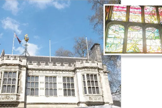 مبنى «تو تمبل بلايس» في لندن مكتب أثرياء القرن التاسع عشر