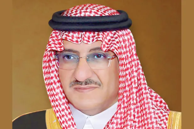 ولي العهد ينقل تعازي خادم الحرمين لذوي الشهيد الرائد طارق العلاقي