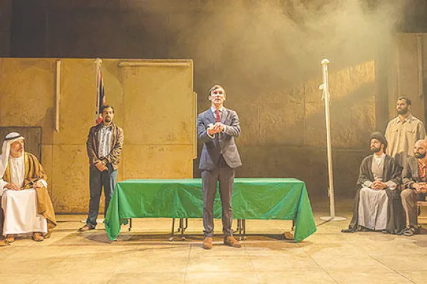 مسرحية «مخاطر المهنة».. دبلوماسية الشاي والمربى