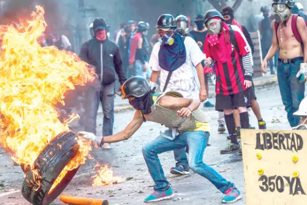 مادورو ماض في خططه لانتخابات تأسيسية الدستور