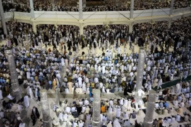 First of Iranian Hajj Pilgrims Arrive in Saudi Arabia