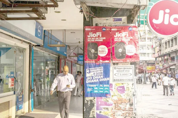 هواتف «4G» في طريقها إلى الهند... مجاناً