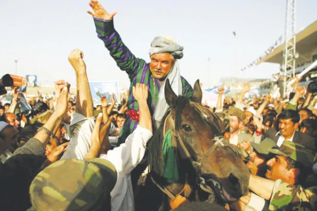 تحالف «لوردات الحرب» السابقين يعد بـ«خلاص» أفغانستان