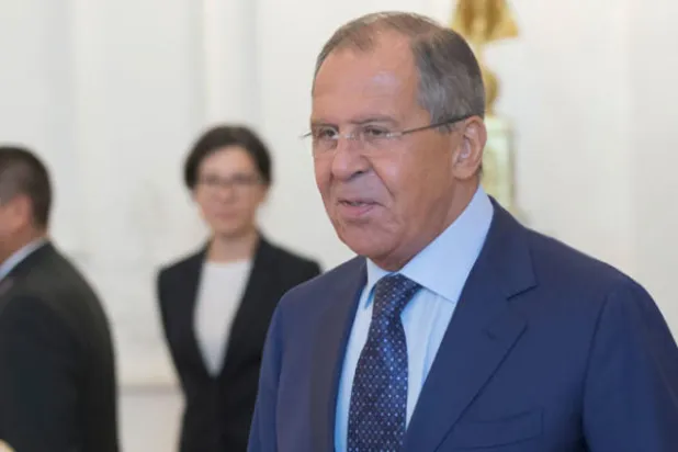 لافروف يشدد على حل الأزمة الفنزويلية سلميا