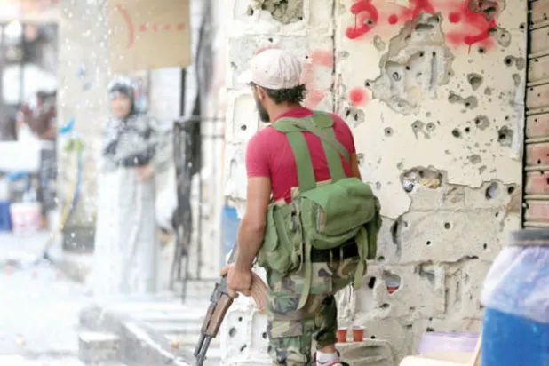 سكان «عين الحلوة»: شبعنا من التوتر والموت