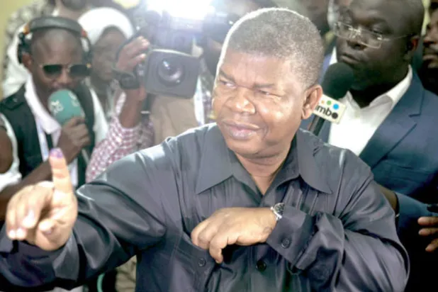 أنغولا تطوي صفحة دوس سانتوس الحاكم منذ 38 عاماً