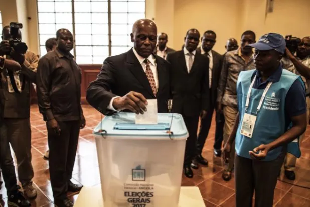 أنغولا تنتخب رئيساً وتطوي صفحة دوس سانتوس