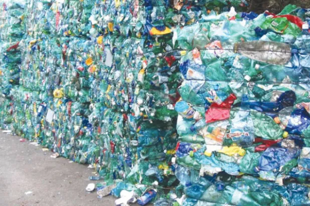 كينيا تحظر الأكياس البلاستيكية تحت طائلة العقوبة