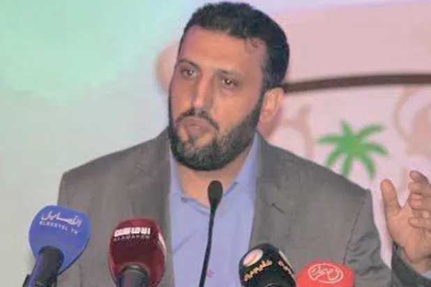 حالي مع ديوان «أبي نواس»