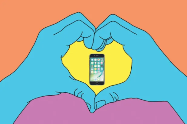 بعد 10 سنوات من طرحه... «آيفون» لا يزال يتمتع بالشعبية