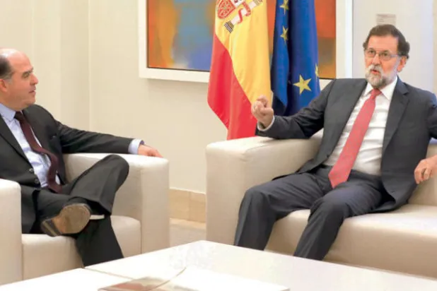 حراك دبلوماسي من المعارضة والحكومة لتدويل الأزمة الفنزويلية