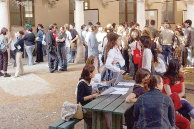 نافذة على مؤسسة تعليمية: جامعة بافيا... مَعلم علمي ومعماري في «عاصمة الأرز» الإيطالية