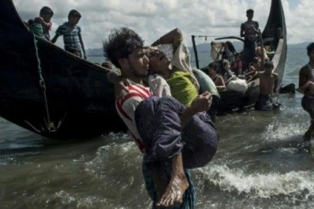 فرار نحو 520 ألفاً من الروهينغا المسلمين من إقليم راخين في بورما حيث يشن الجيش حملة منذ نهاية أغسطس 2017 (أ.ف.ب) 