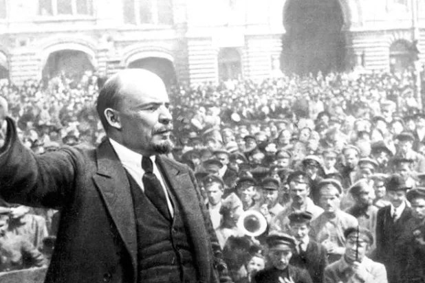 «أكتوبر الأحمر» في مئويته: سؤال تأخرت إجابته 80 عاماً