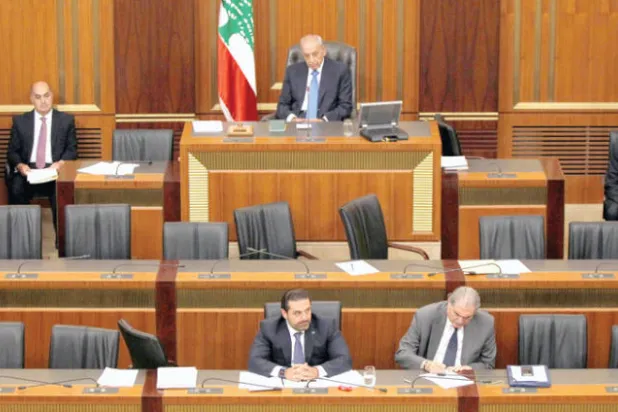 الحكومة اللبنانية تشرك القطاع الخاص بإنتاج الكهرباء