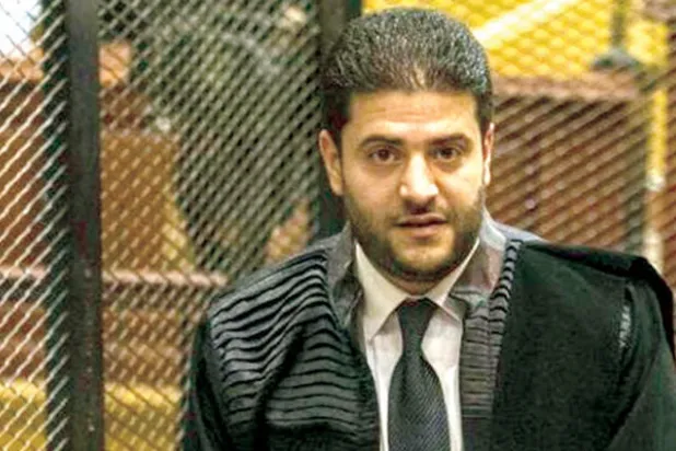 محكمة مصرية تقضي بحبس  نجل مرسي 3 سنوات بتهمة حيازة سلاح