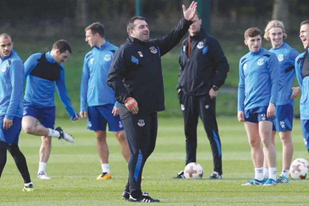 أداء إيفرتون «انفضح»... والفريق بحاجة إلى استعادة التوازن سريعاً