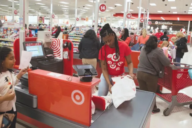 إقبال غير مسبوق على المنصات الإلكترونية في «الجمعة السوداء»