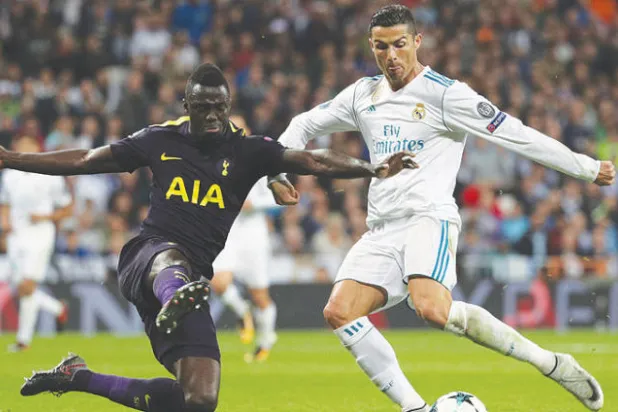 بوكتينيو: دافينسون يملك المقومات ليصبح أحد أفضل المدافعين في العالم